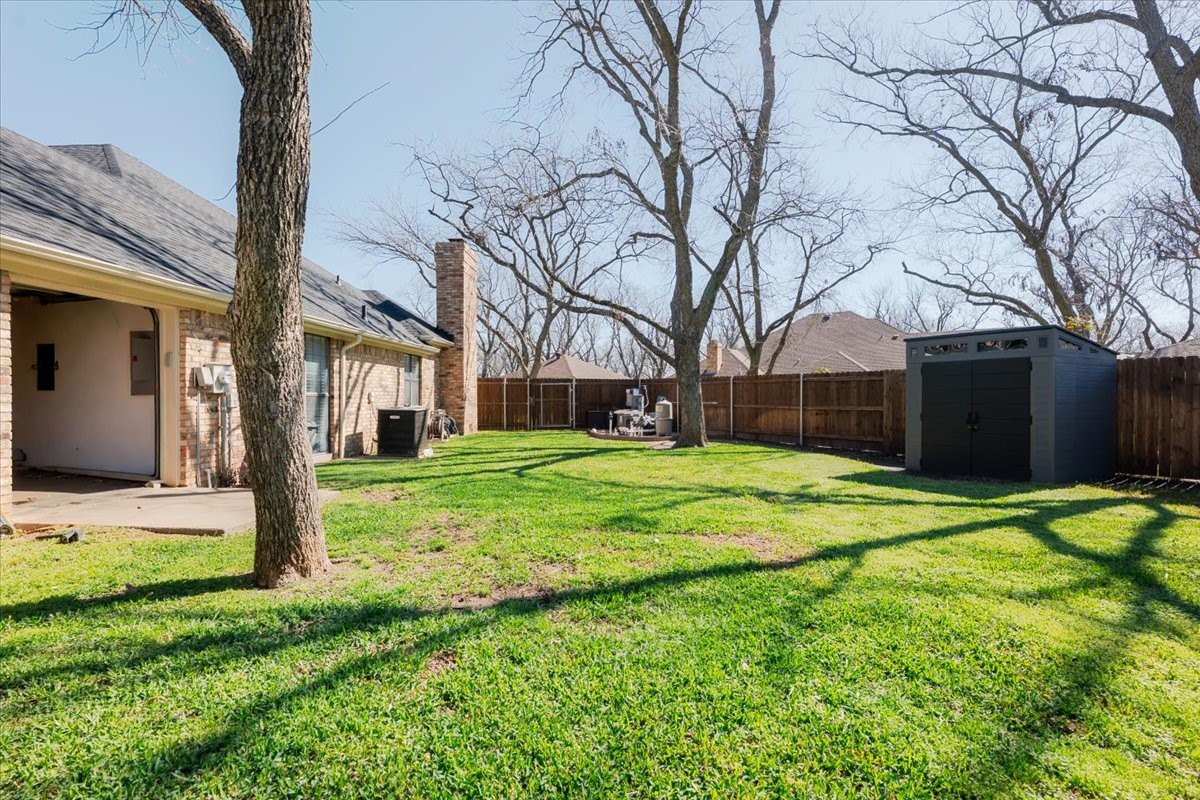 6105 Bontura Court Granbury TX 76049