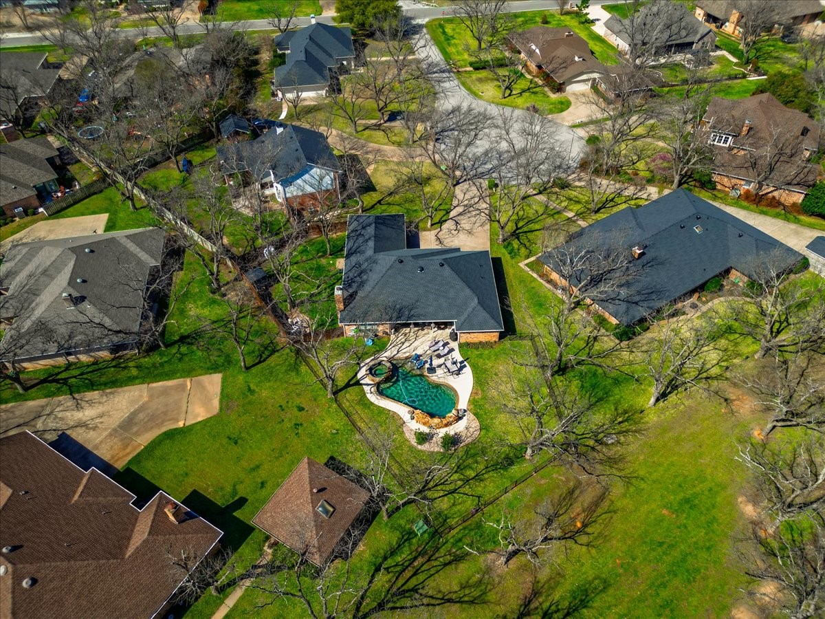 6105 Bontura Court Granbury TX 76049