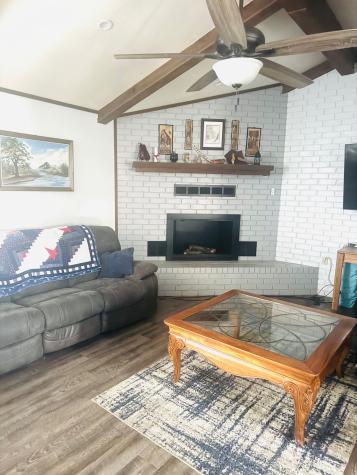 817 S Bell Street Hamilton TX 76531