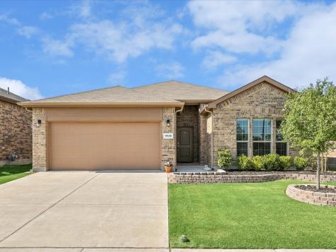 1040 Blooming Prairie Trail Fort Worth TX 76177