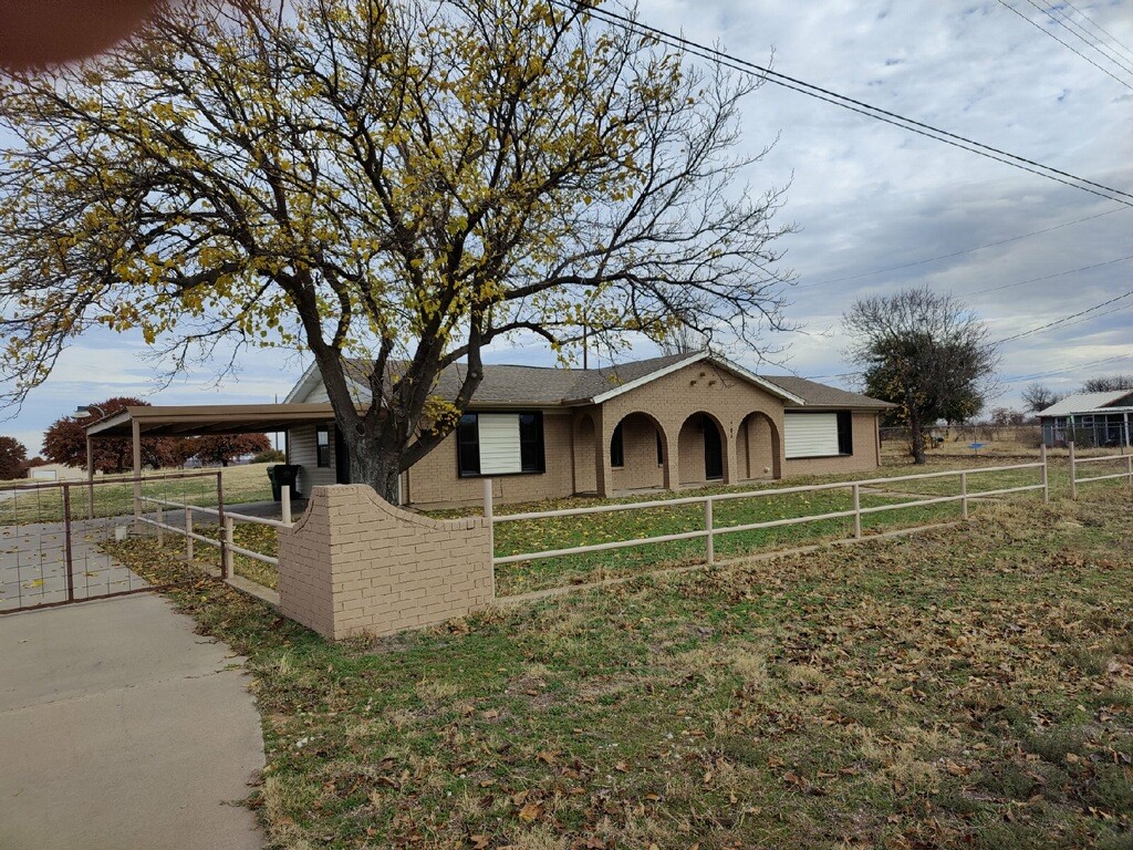 705 NE 23rd Street Mineral Wells TX 76067