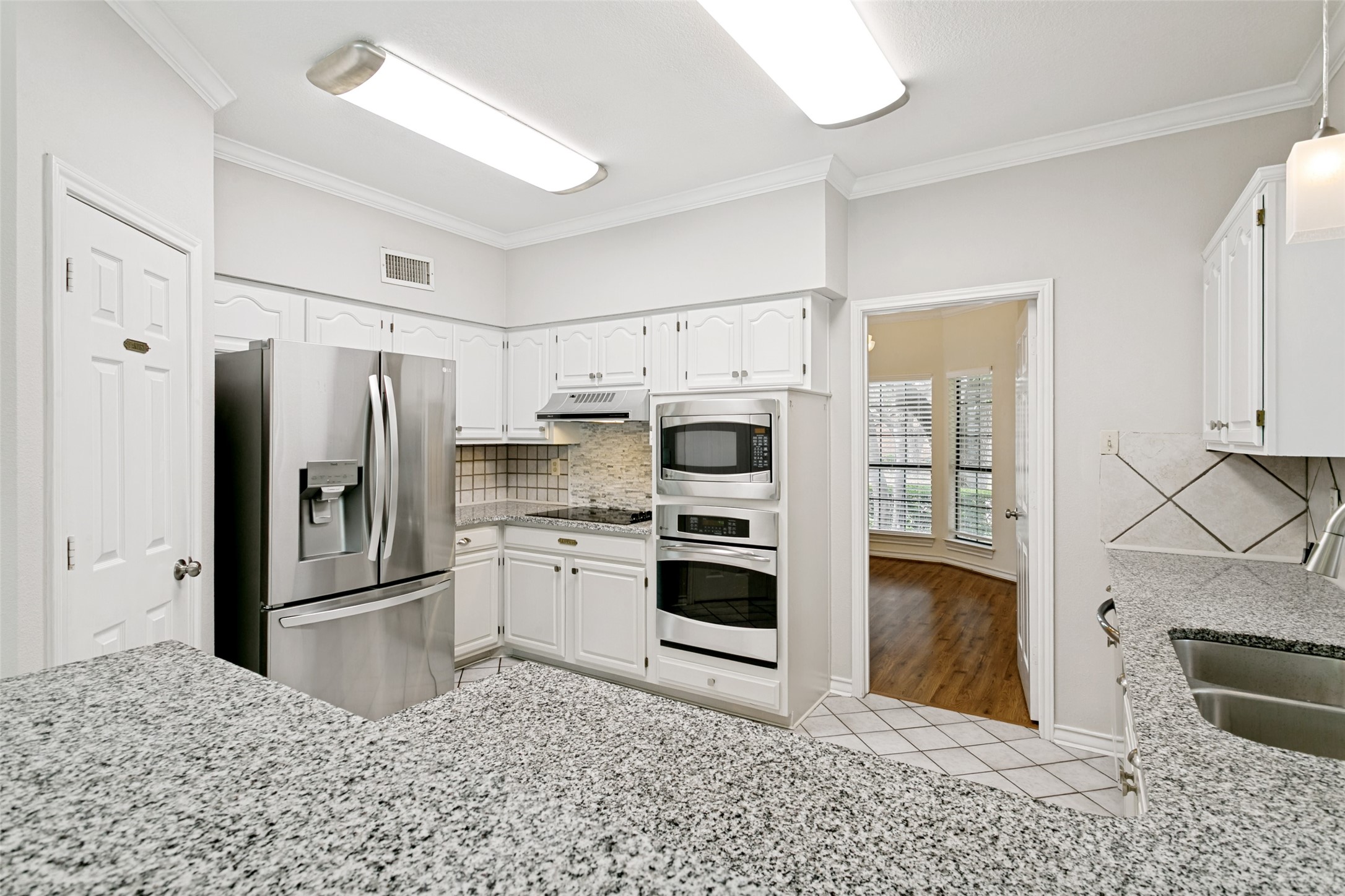 18653 Vista Del Sol Dallas TX 75287