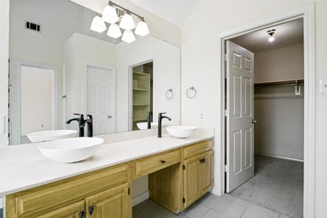 18653 Vista Del Sol Dallas TX 75287