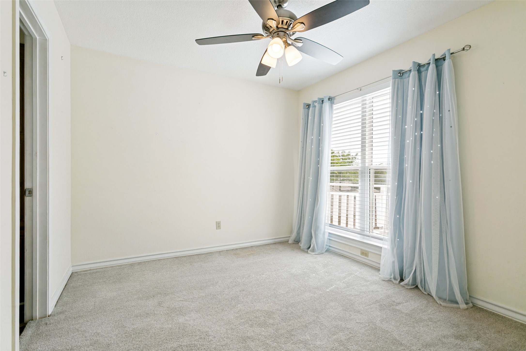 18653 Vista Del Sol Dallas TX 75287