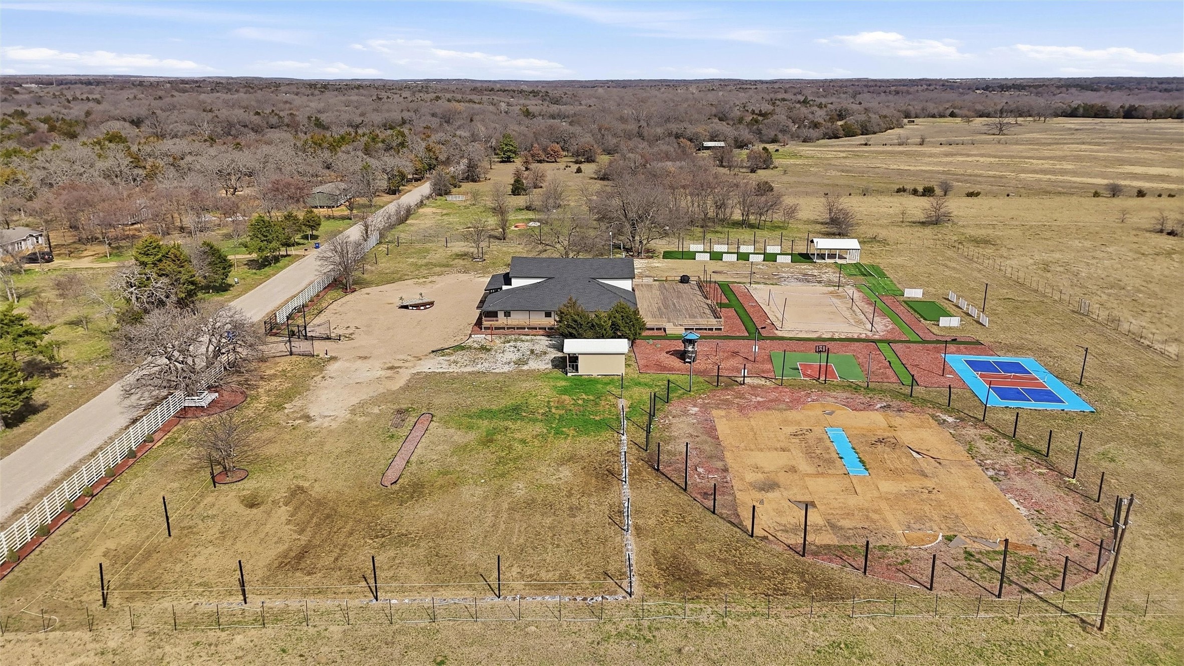 550 County Road 297 Gainesville TX 76240