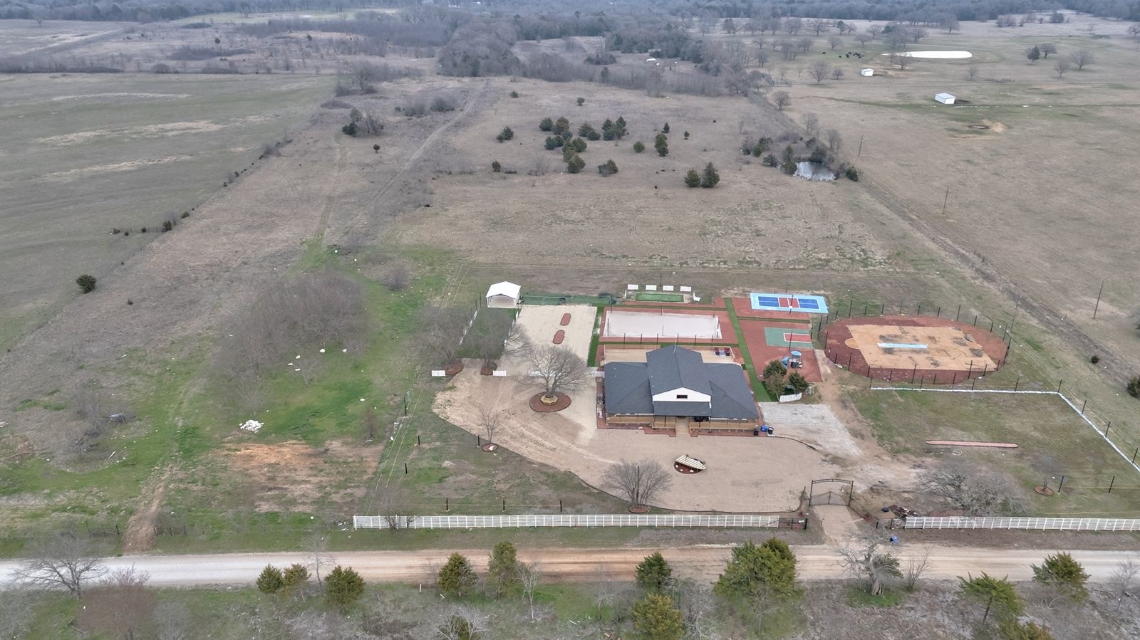 550 County Road 297 Gainesville TX 76240