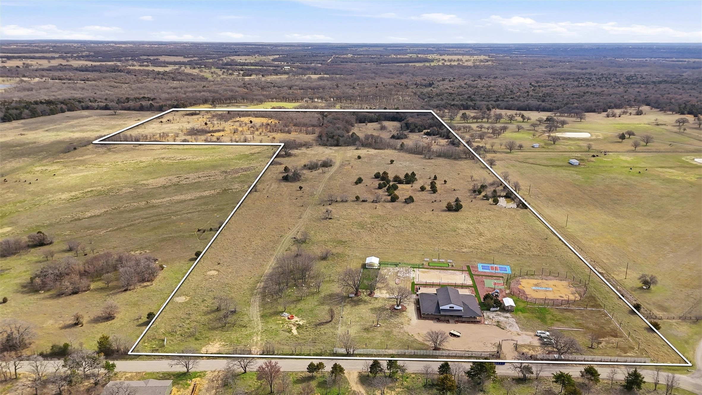 550 County Road 297 Gainesville TX 76240