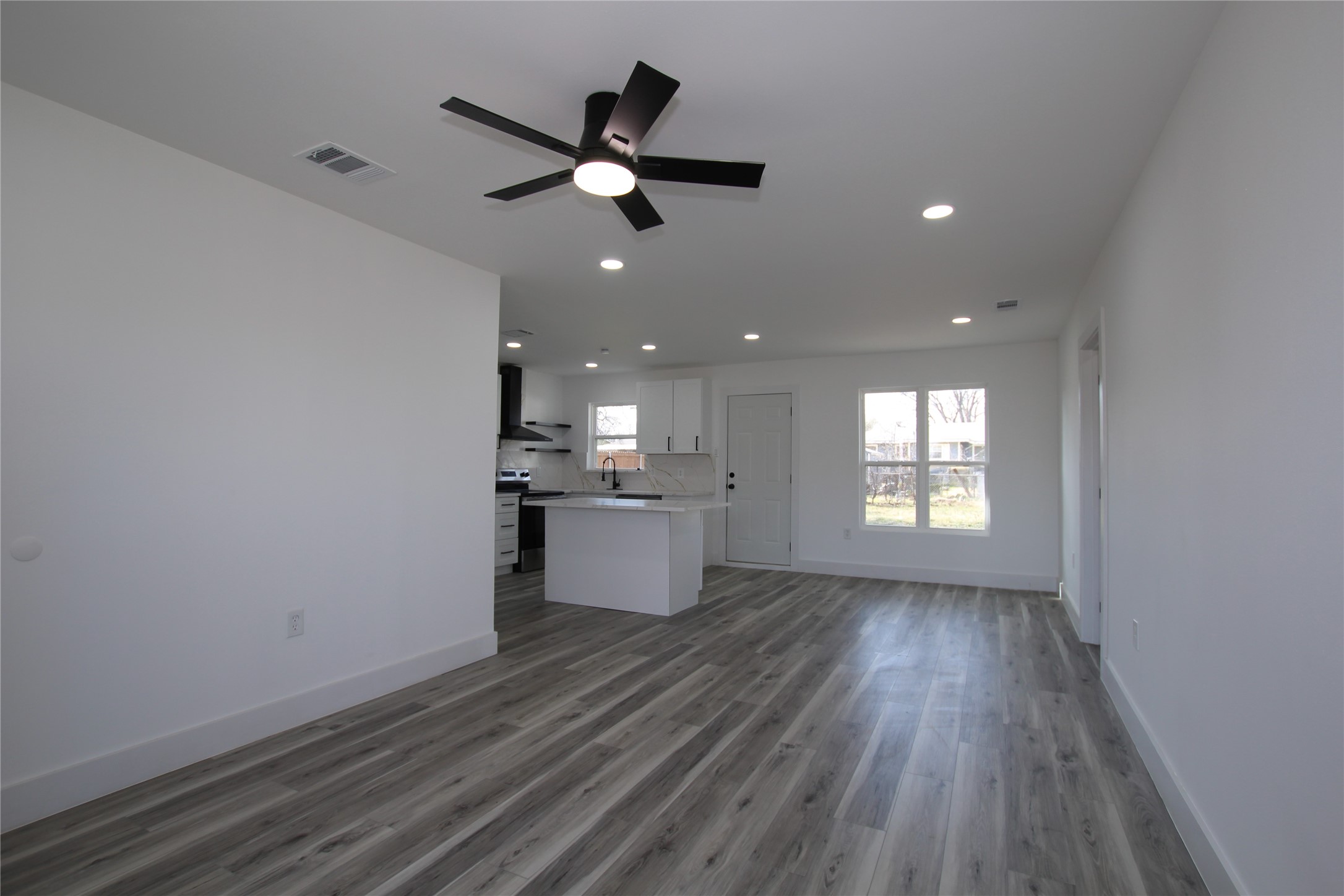 1525 Murray Drive Garland TX 75042