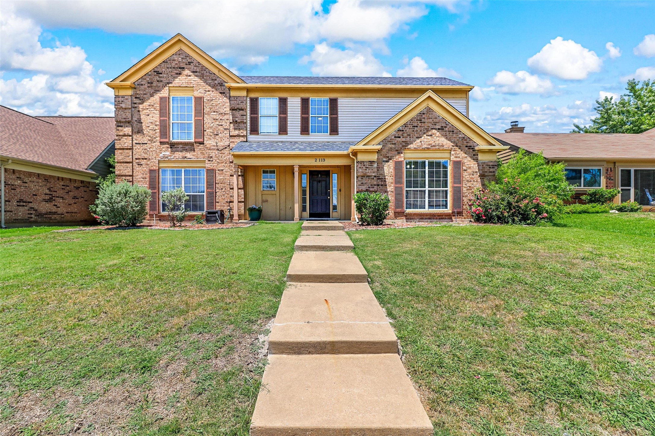 2113 Lavaca Trail Carrollton TX 75010