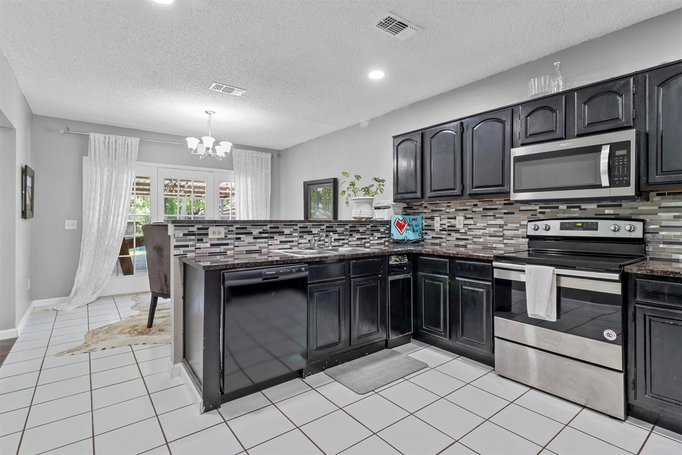 2113 Lavaca Trail Carrollton TX 75010