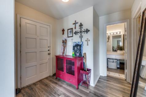 1801 Old Oak Drive Arlington TX 76012