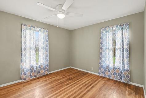 108 N Cherry Lane Granbury TX 76048