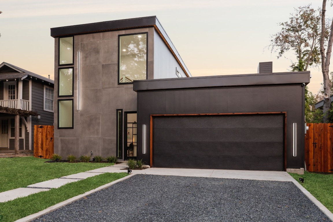 8806 Daytonia Avenue Dallas TX 75218