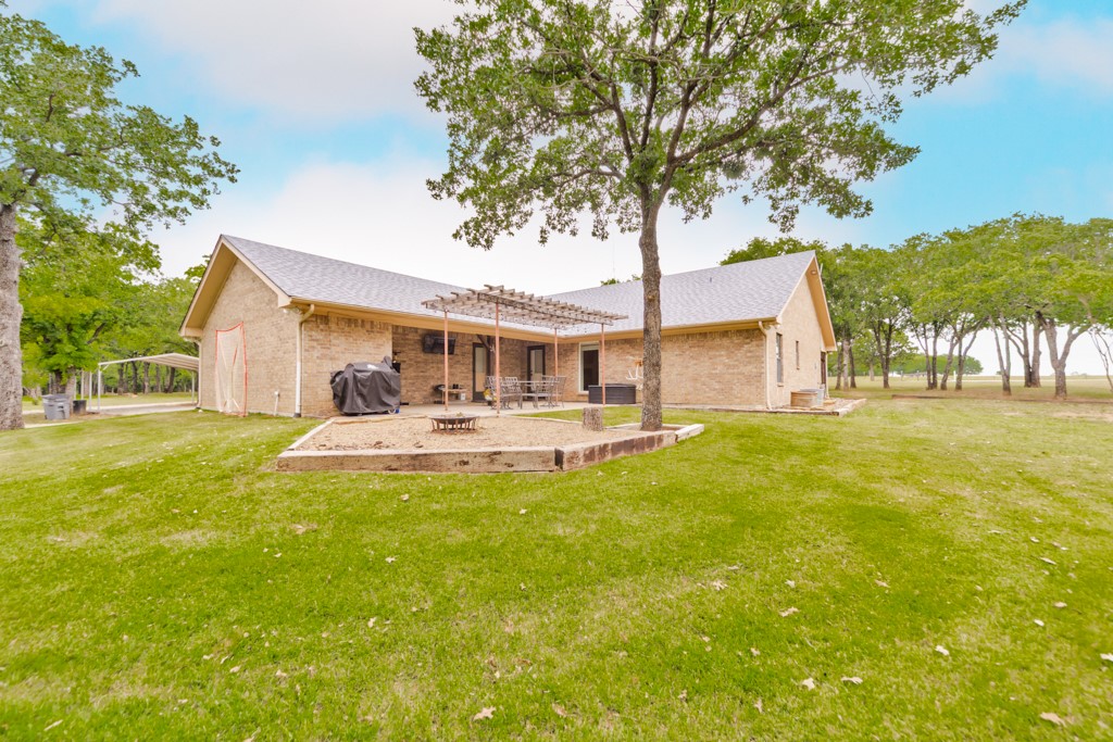 383 Briar Creek Lane Bowie TX 76230