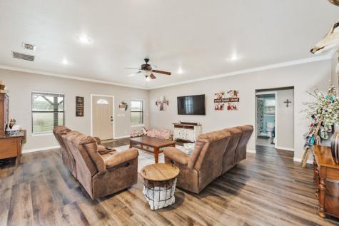 383 Briar Creek Lane Bowie TX 76230