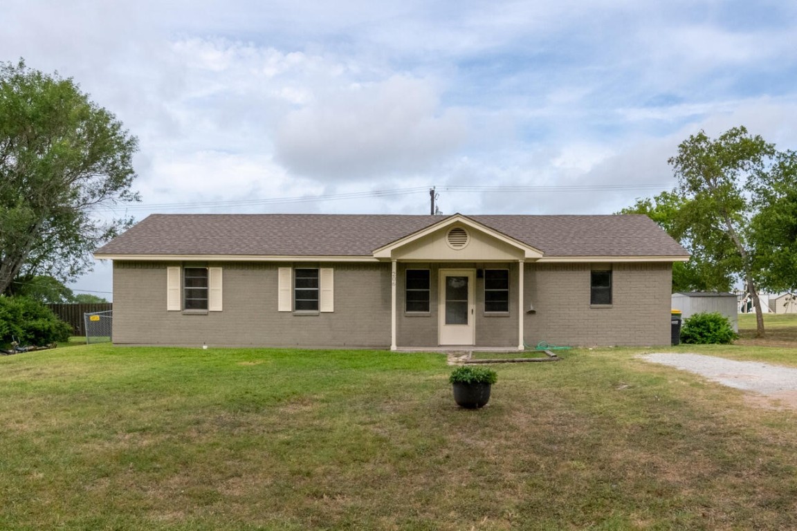 206 S Jena Street Riesel TX 76682