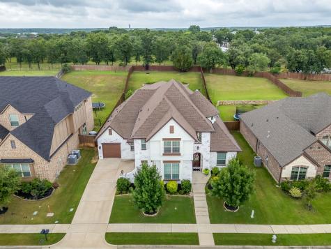 133 Fairweather Drive Burleson TX 76028