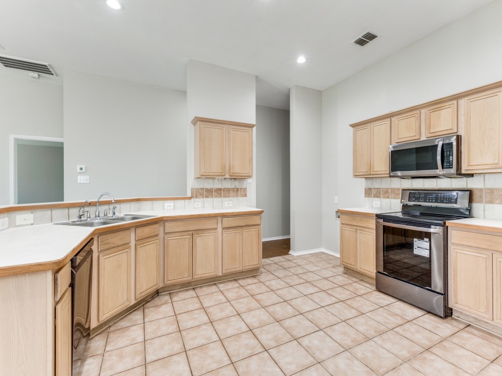 8112 Fleetwing Trail Fort Worth TX 76131