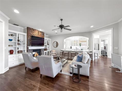 4206 Pinecreek Drive Rowlett TX 75088