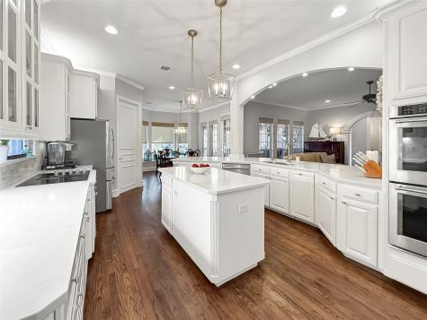 4206 Pinecreek Drive Rowlett TX 75088