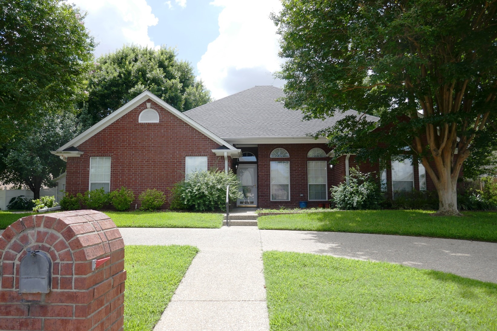 906 Wellington Lane Athens TX 75751