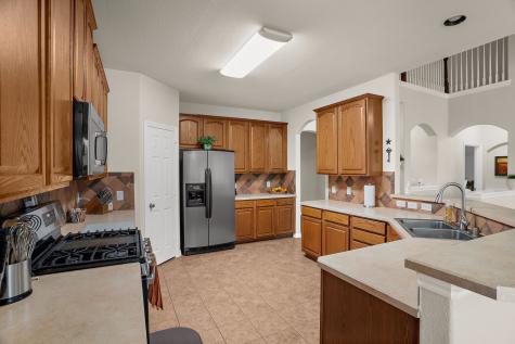 221 Villanova Drive Van Alstyne TX 75495