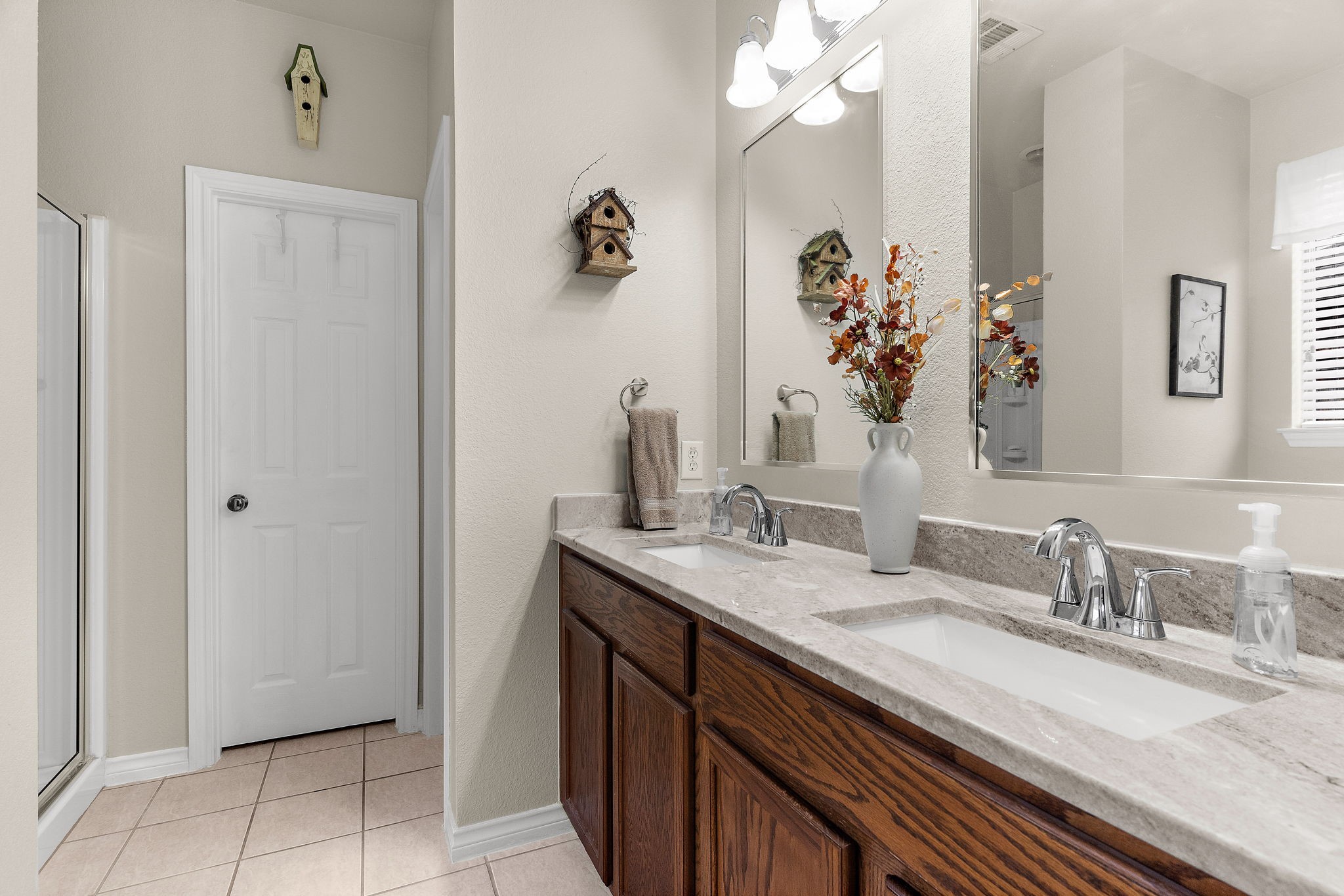 221 Villanova Drive Van Alstyne TX 75495