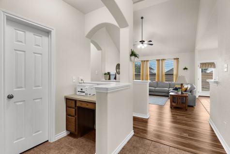 221 Villanova Drive Van Alstyne TX 75495