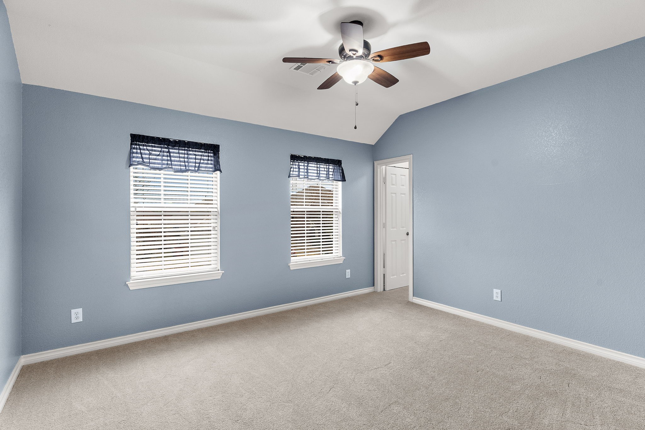 221 Villanova Drive Van Alstyne TX 75495
