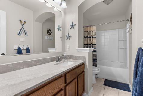 221 Villanova Drive Van Alstyne TX 75495