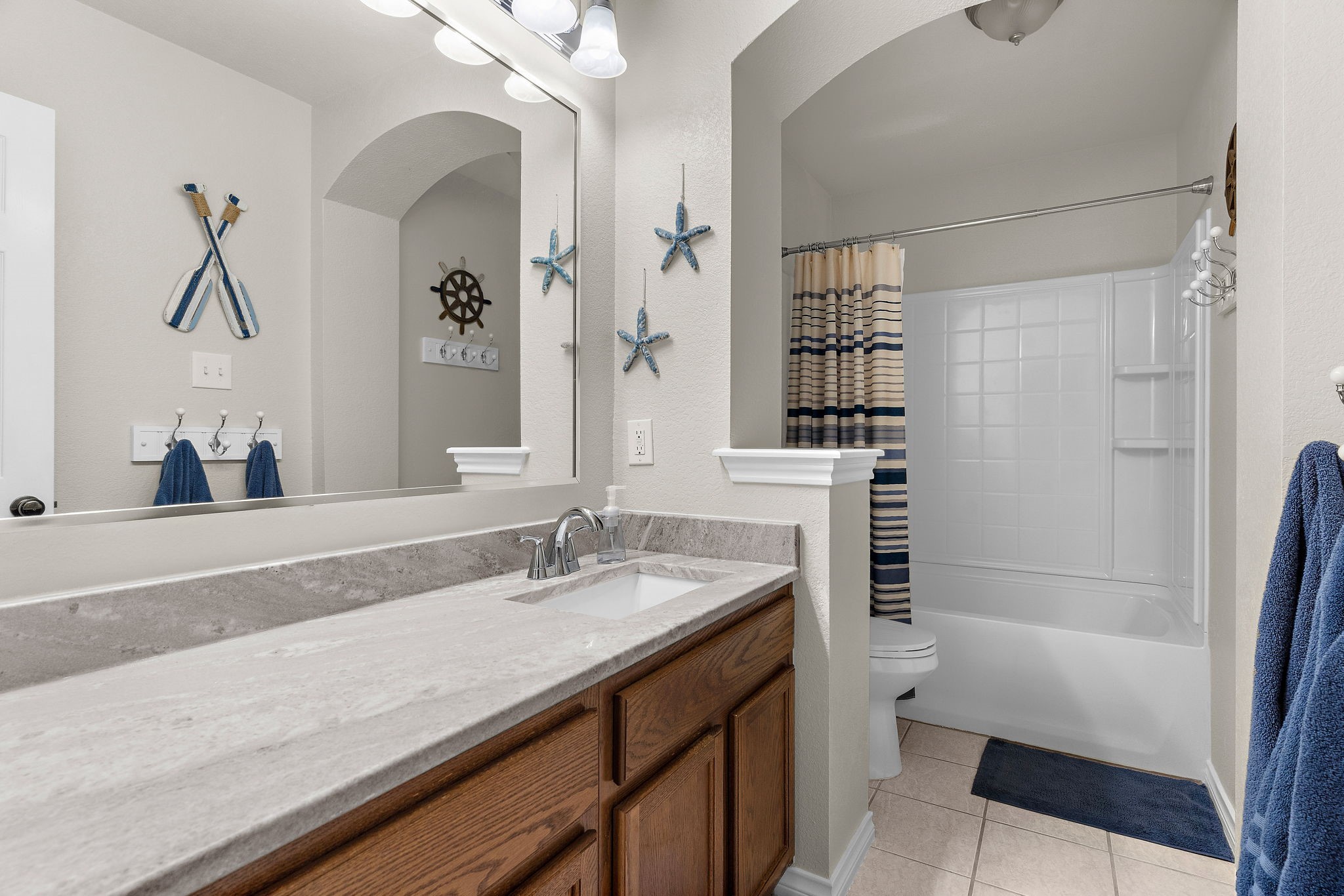 221 Villanova Drive Van Alstyne TX 75495