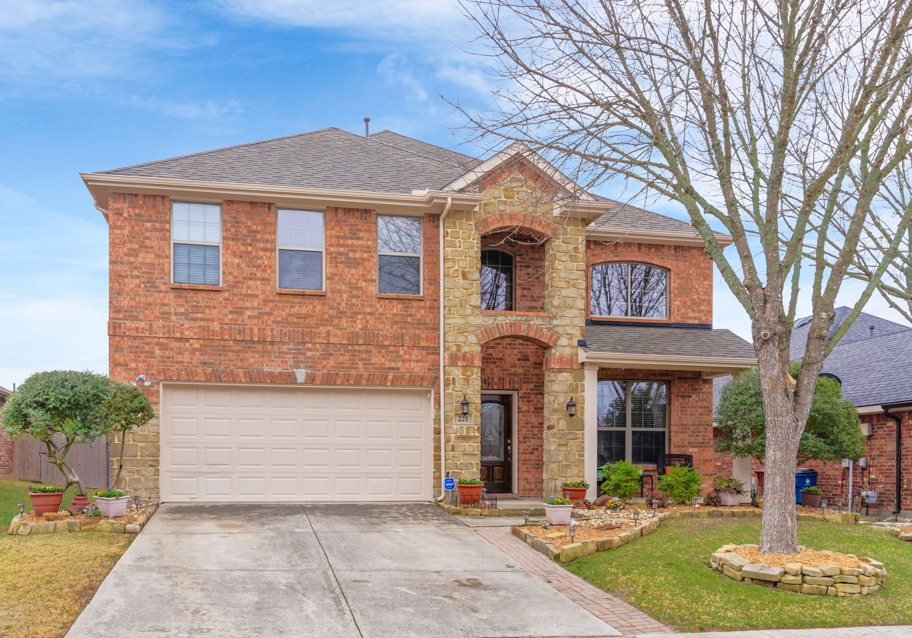 221 Villanova Drive Van Alstyne TX 75495