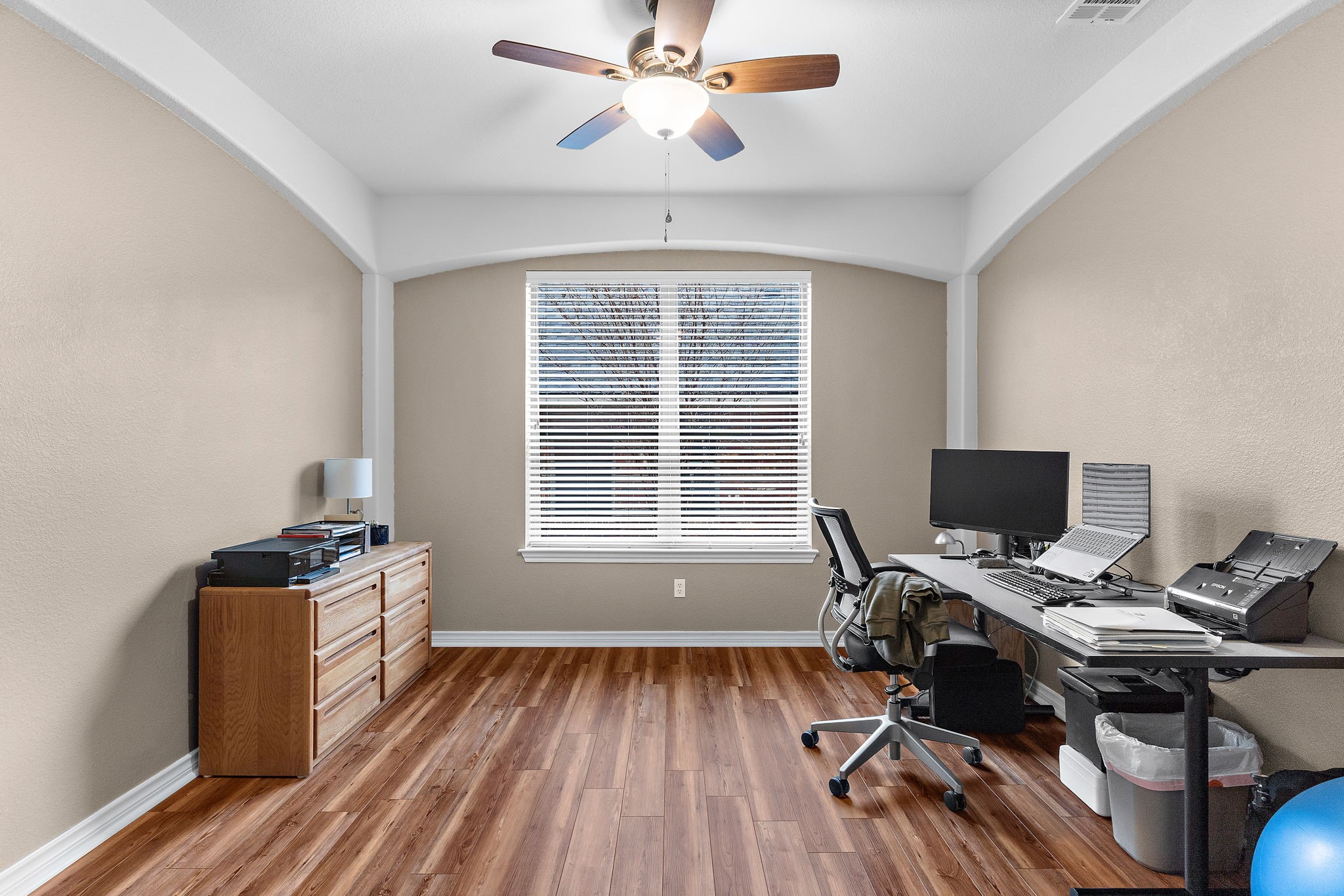 221 Villanova Drive Van Alstyne TX 75495