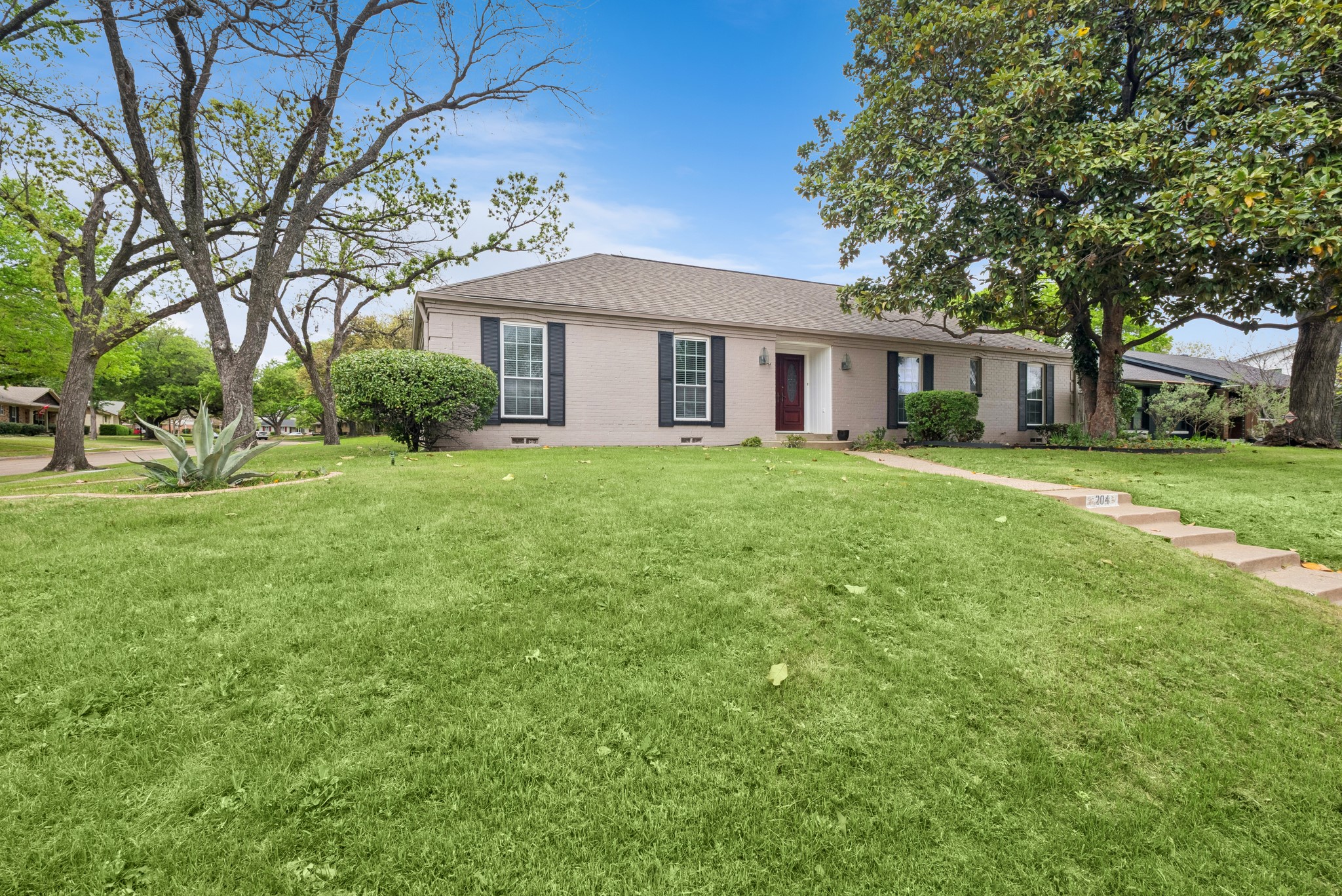 204 Shadywood Lane Richardson TX 75080