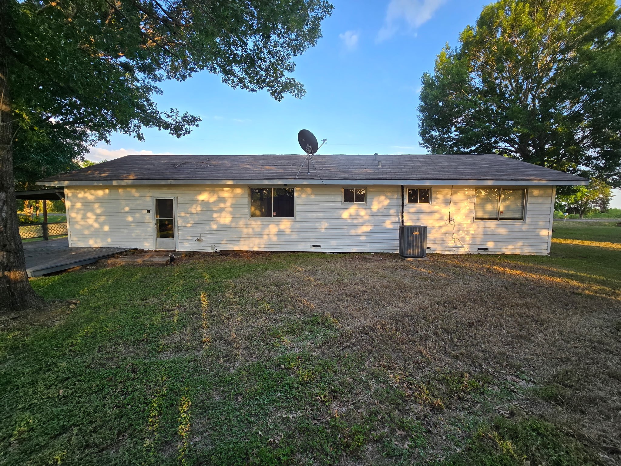 906 W Main Street Richland TX 76681