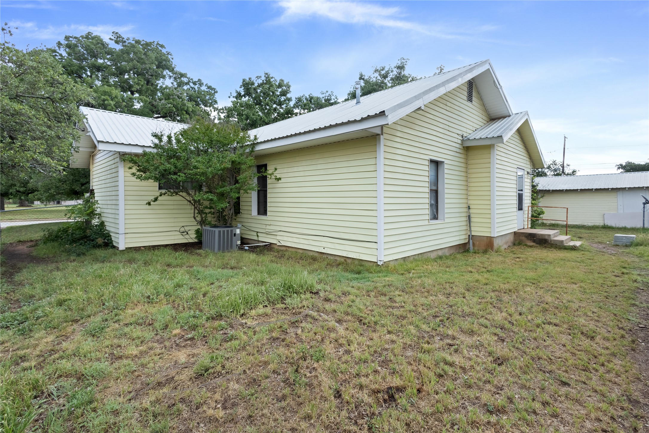612 W Moss Street Eastland TX 76448