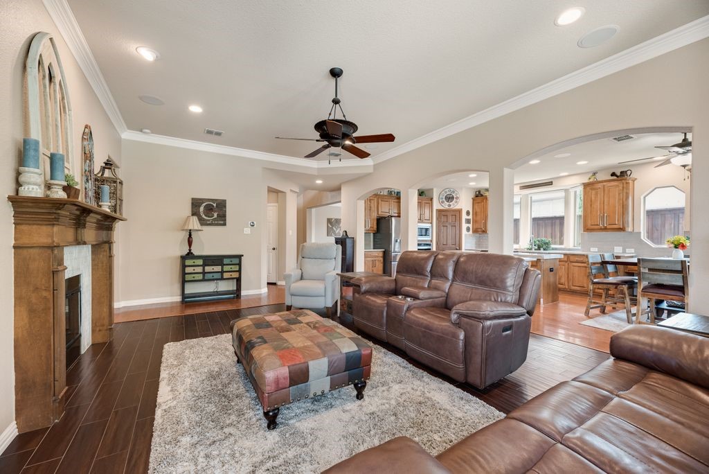 2631 Lakebend Drive Grand Prairie TX 75054