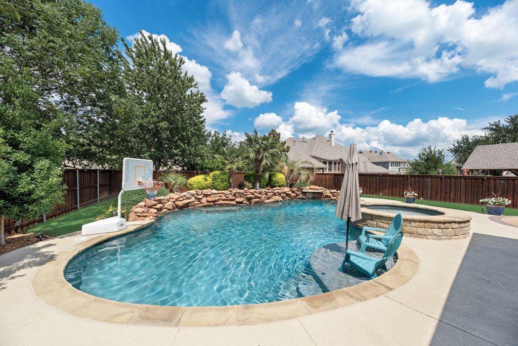 2631 Lakebend Drive Grand Prairie TX 75054