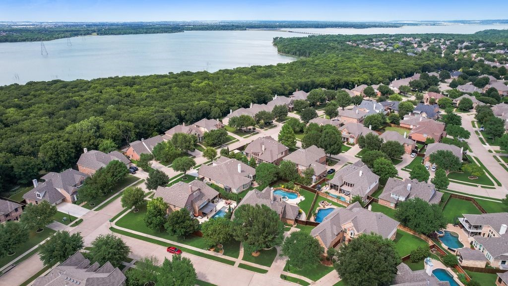 2631 Lakebend Drive Grand Prairie TX 75054