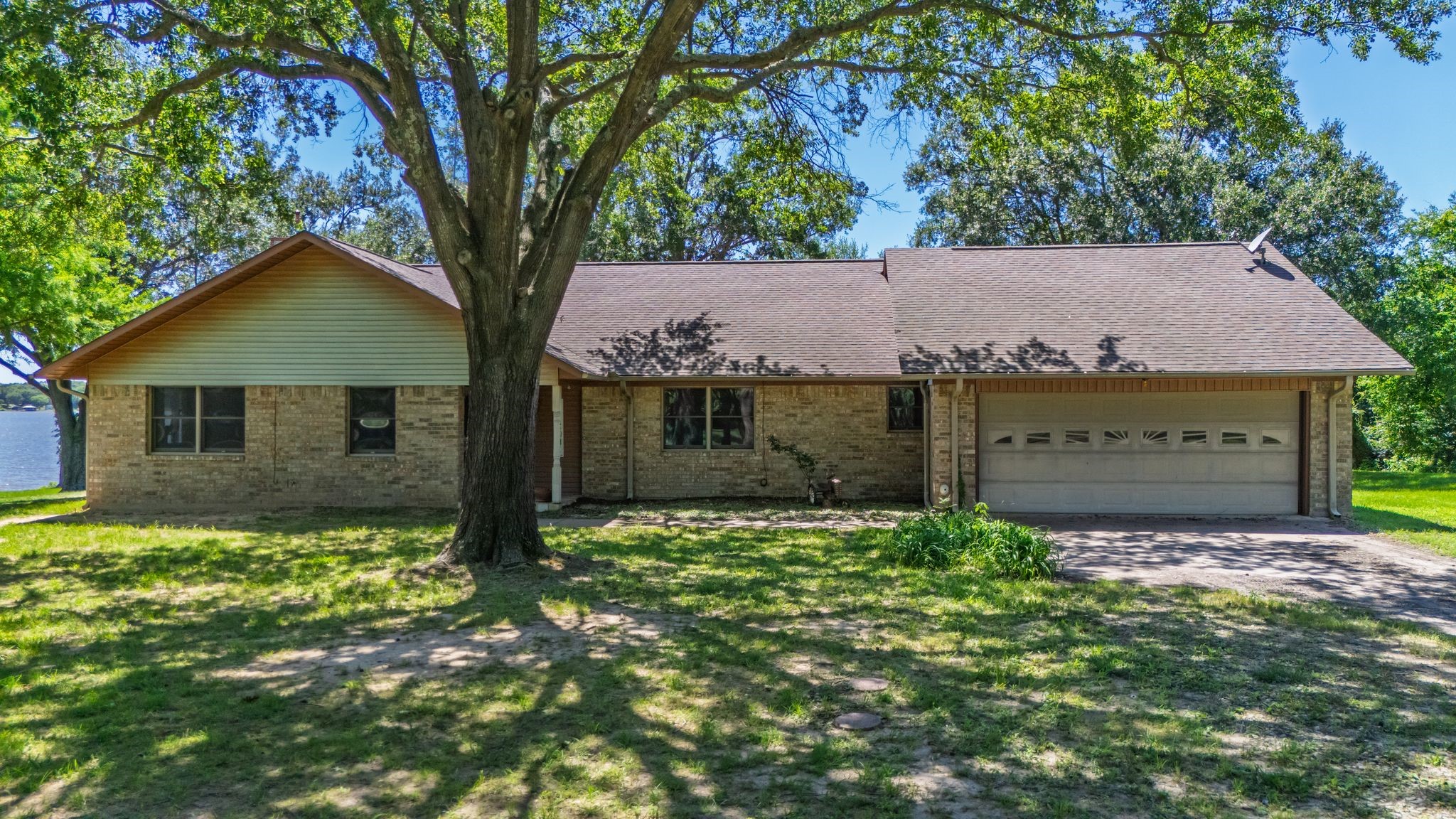 476 Private Road 7326 Emory TX 75440