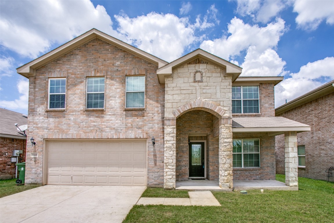 2221 Splendor Court Arlington TX 76010