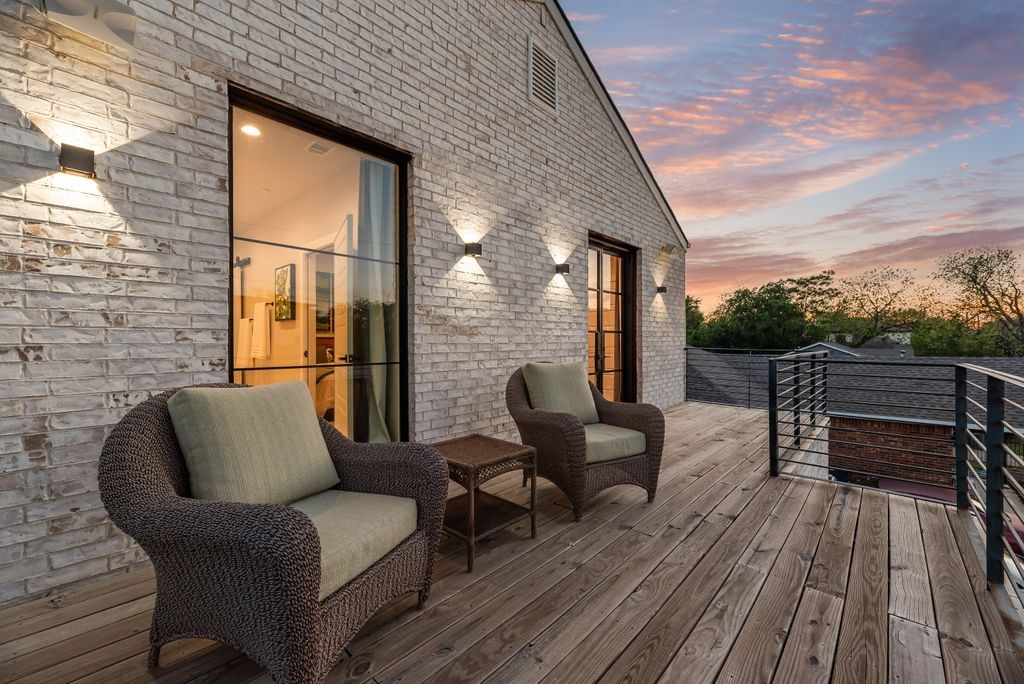 1802 Pueblo Street Dallas TX 75212
