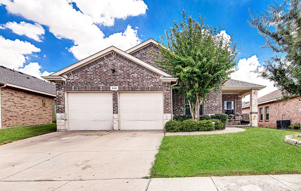 648 Alexander Street Grand Prairie TX 75051