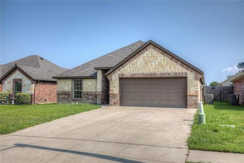 128 Comanche Drive Greenville TX 75402