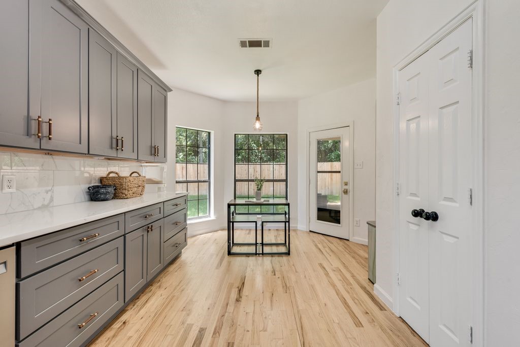 2422 Black Spruce Court Arlington TX 76001
