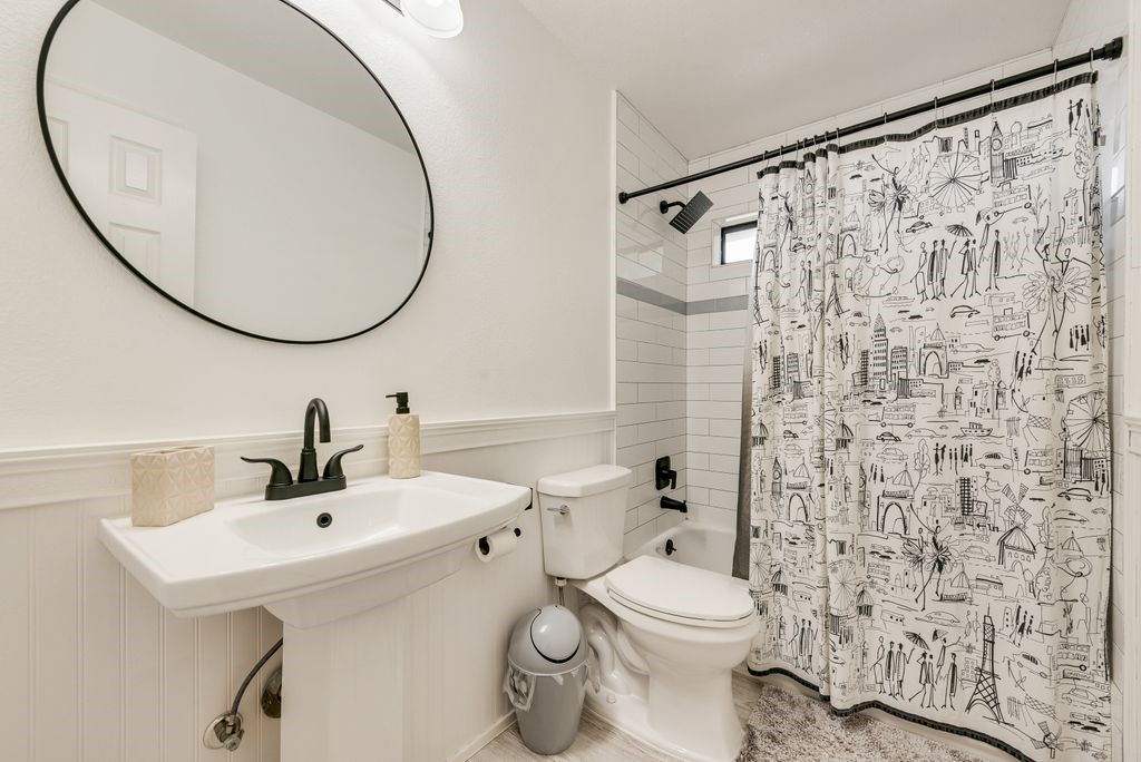2422 Black Spruce Court Arlington TX 76001