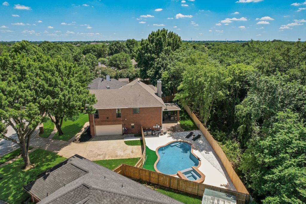 2422 Black Spruce Court Arlington TX 76001