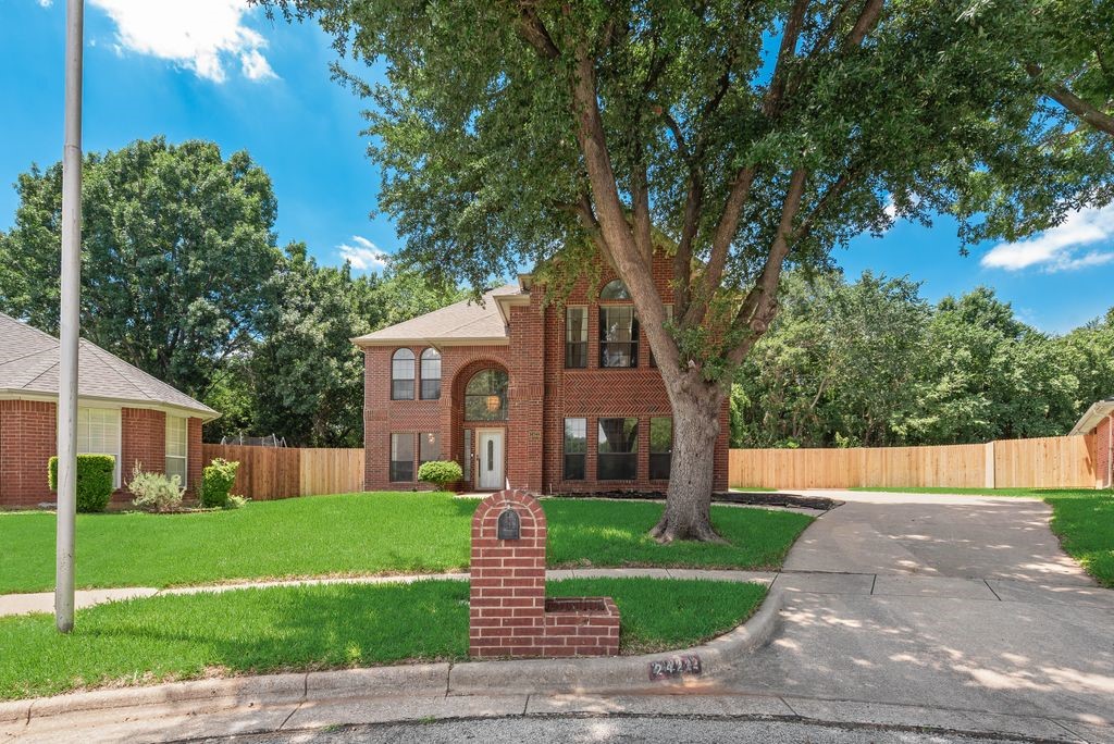 2422 Black Spruce Court Arlington TX 76001