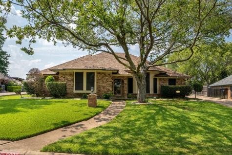 3628 Dahlia Drive Grand Prairie TX 75052