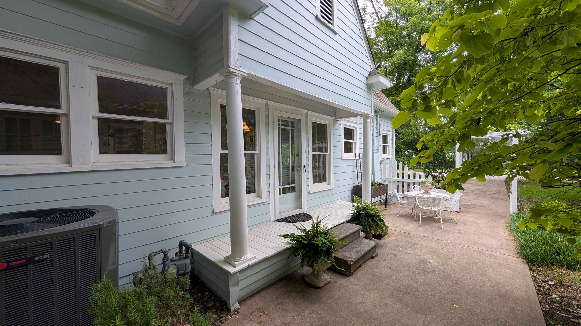 1106 Tucker Street Mckinney TX 75069